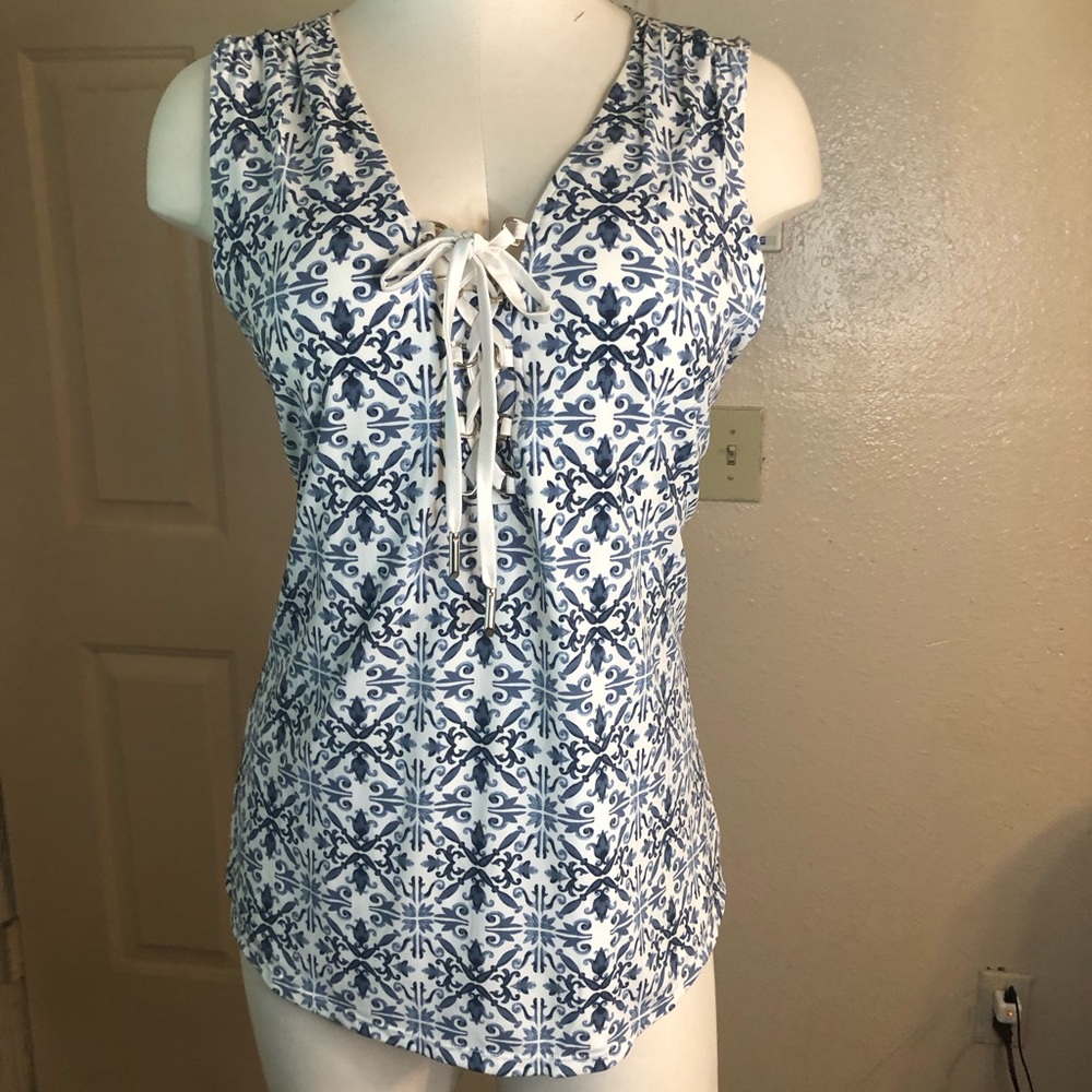 Front lace up tank